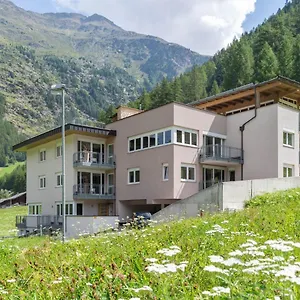 Apartmán International House