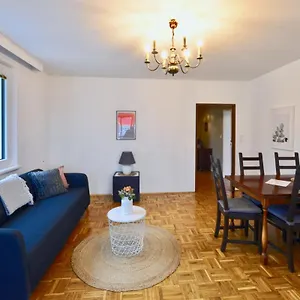 3-bedroom-flat With Parking Space Apartament