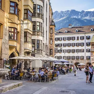 Altstadthotel Weisses Kreuz Hotel Innsbruck