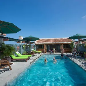 https://vinh-hung-library-hotel.hotelsofhoian.com