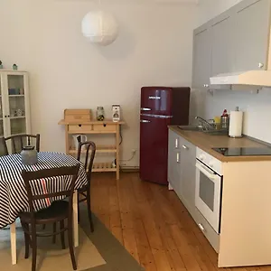 Wiener Lebensgefuehl Im Herzen Der Josefstadt Apartament